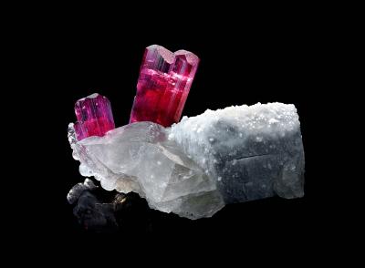 HR02 Rubellite